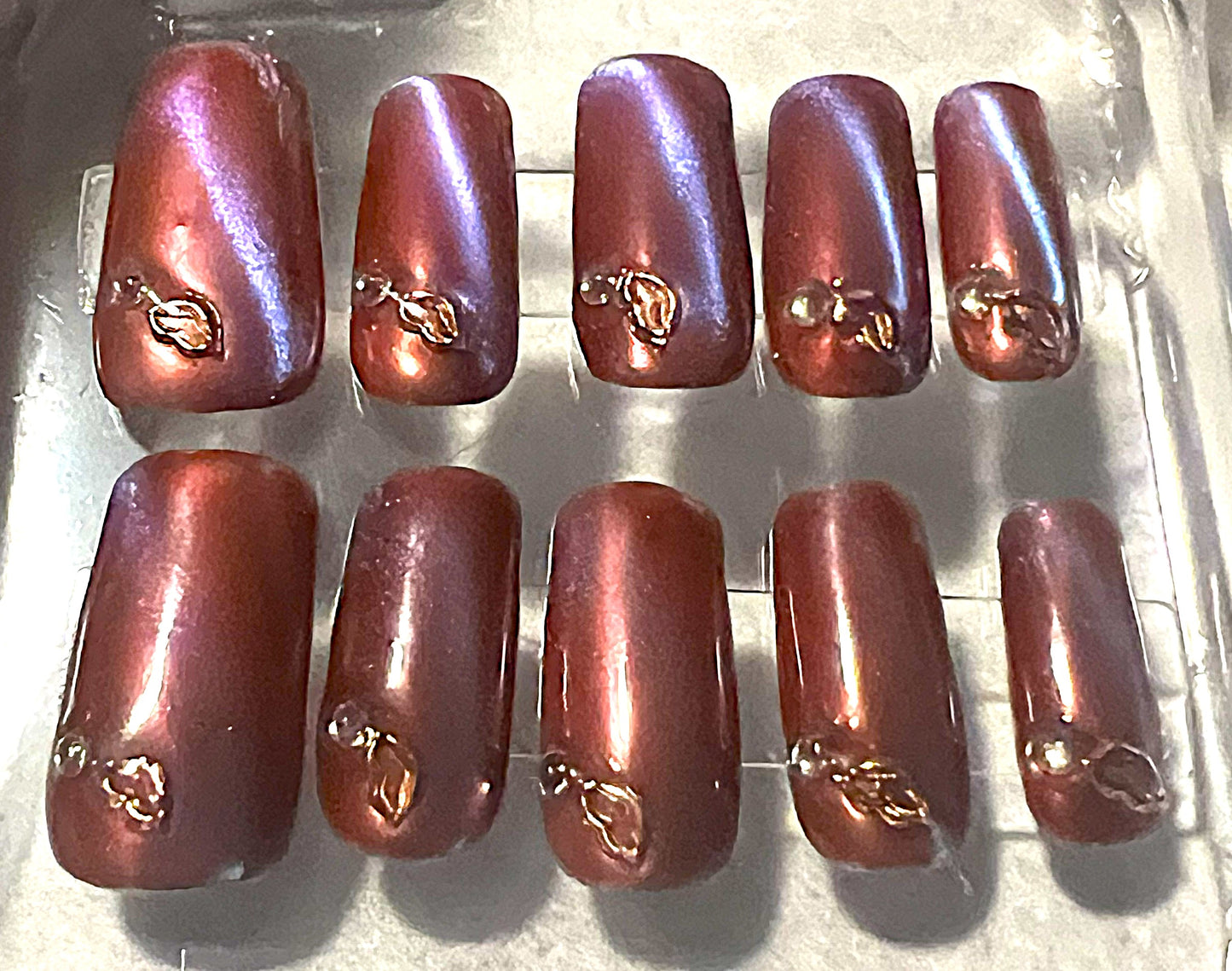 Golden Kiss Nails | Rose Gold Chrome & 9D Teal-Pink Cat-Eye