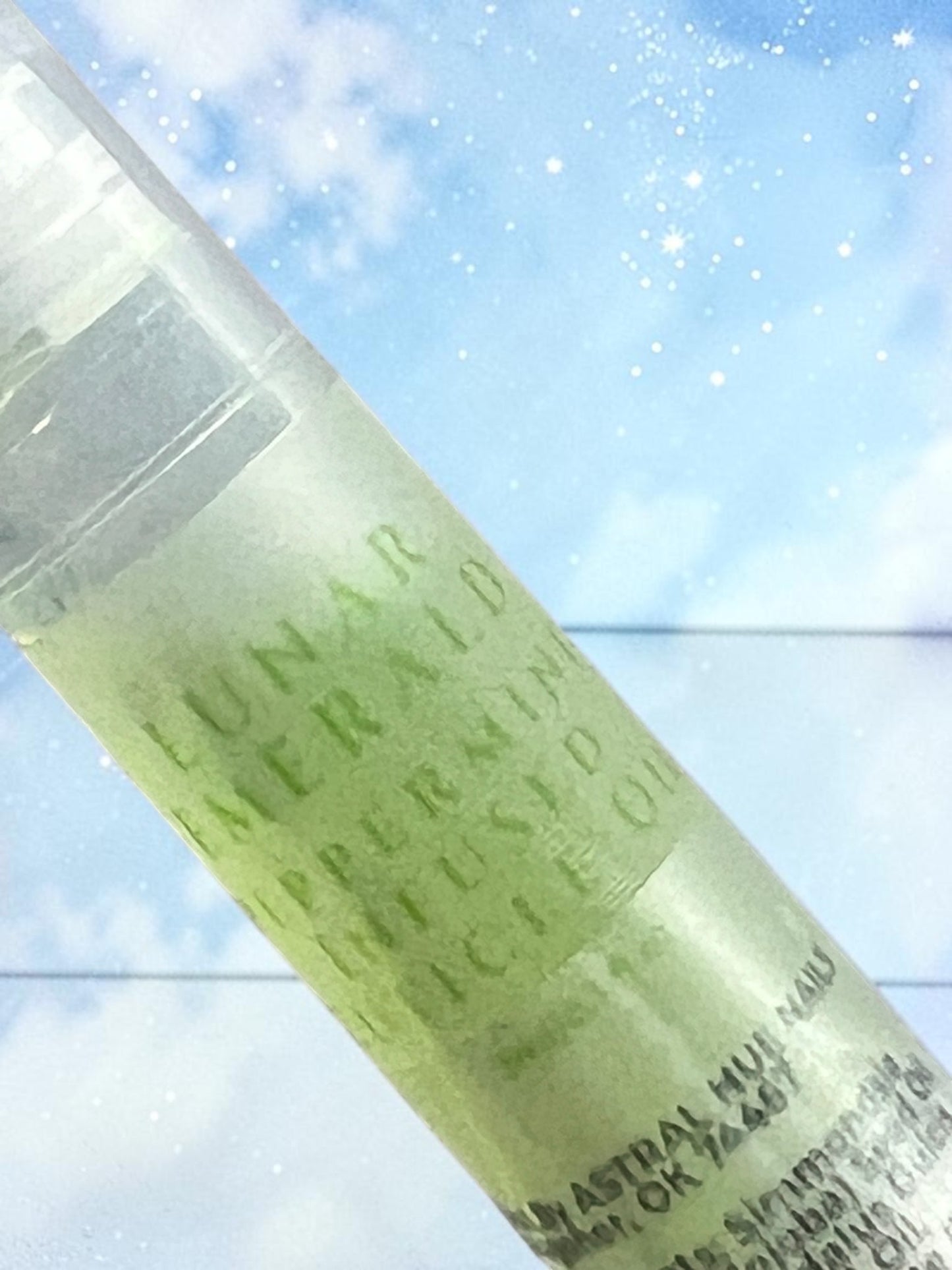Lunar Emerald Refreshing Peppermint Scented Cuticle Oil Pen Jojoba Aftercare