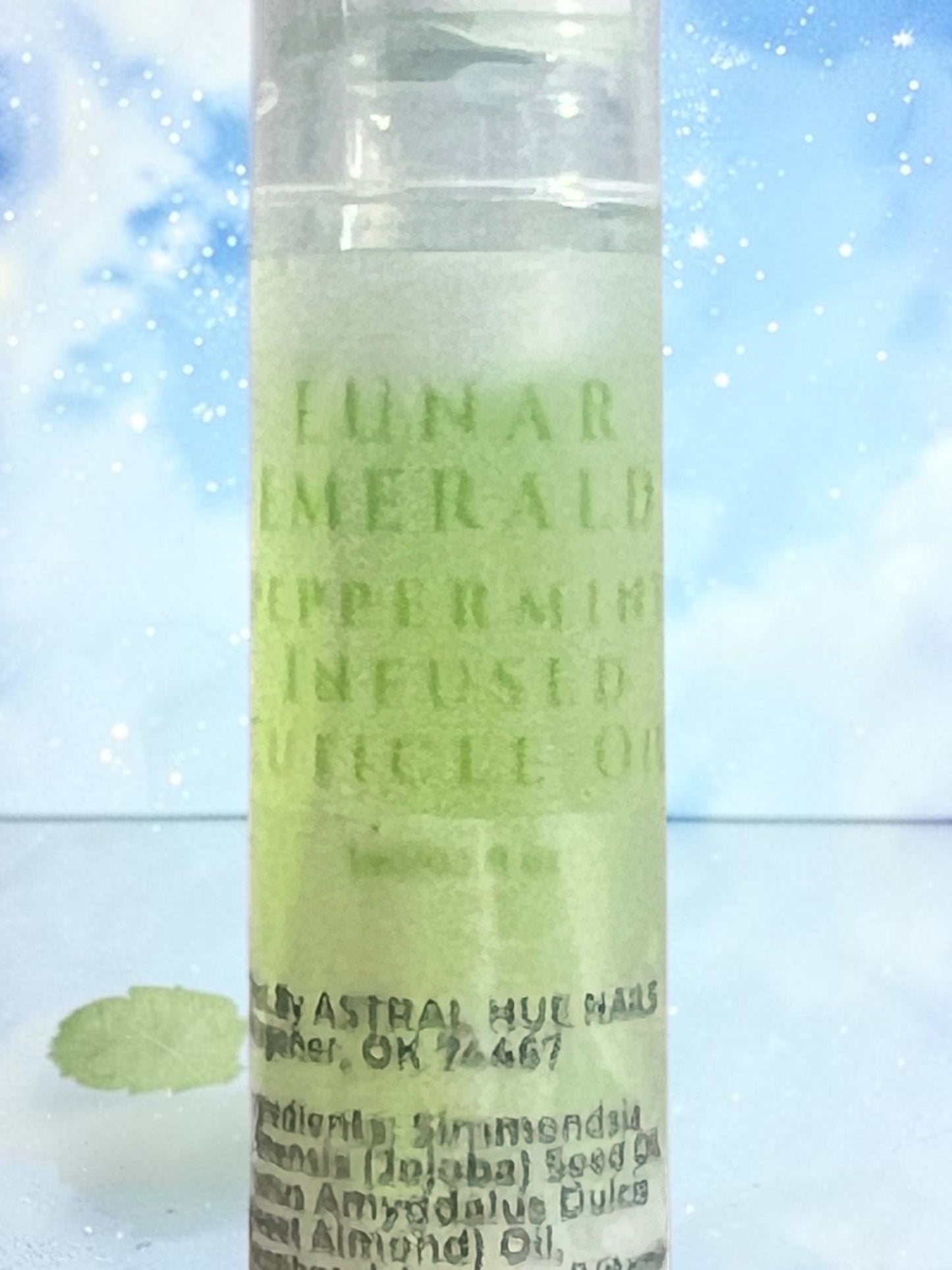 Lunar Emerald Refreshing Peppermint Scented Cuticle Oil Pen Jojoba Aftercare