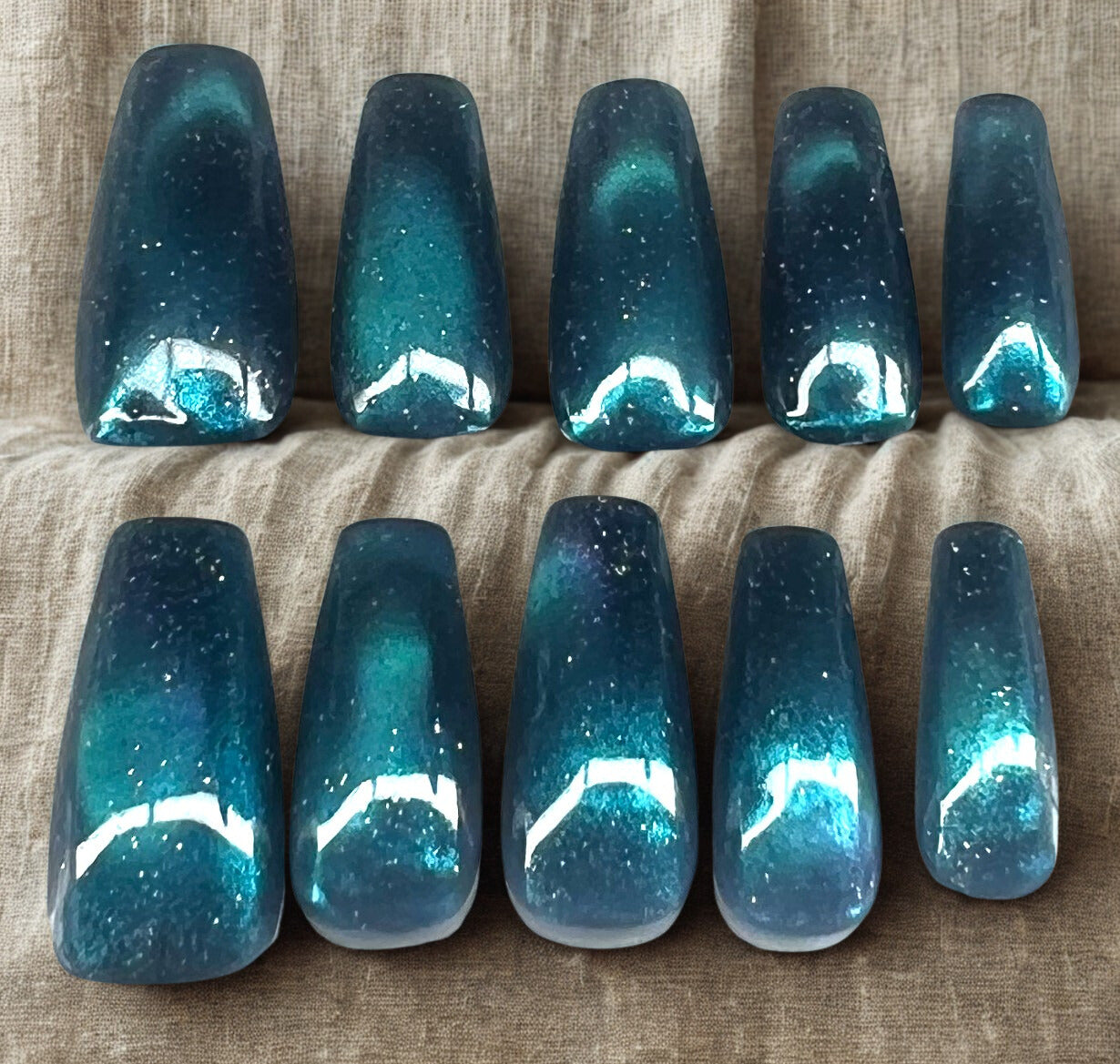 Night Sky Nails | 9D Teal Cat-Eye & Holographic Galaxy