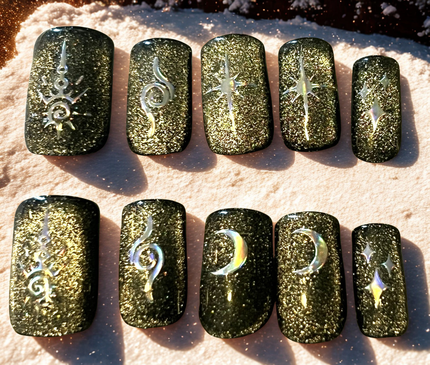 Obsidian Sky Nails | Black Velvet Cat-Eye & Holo Celestial Art
