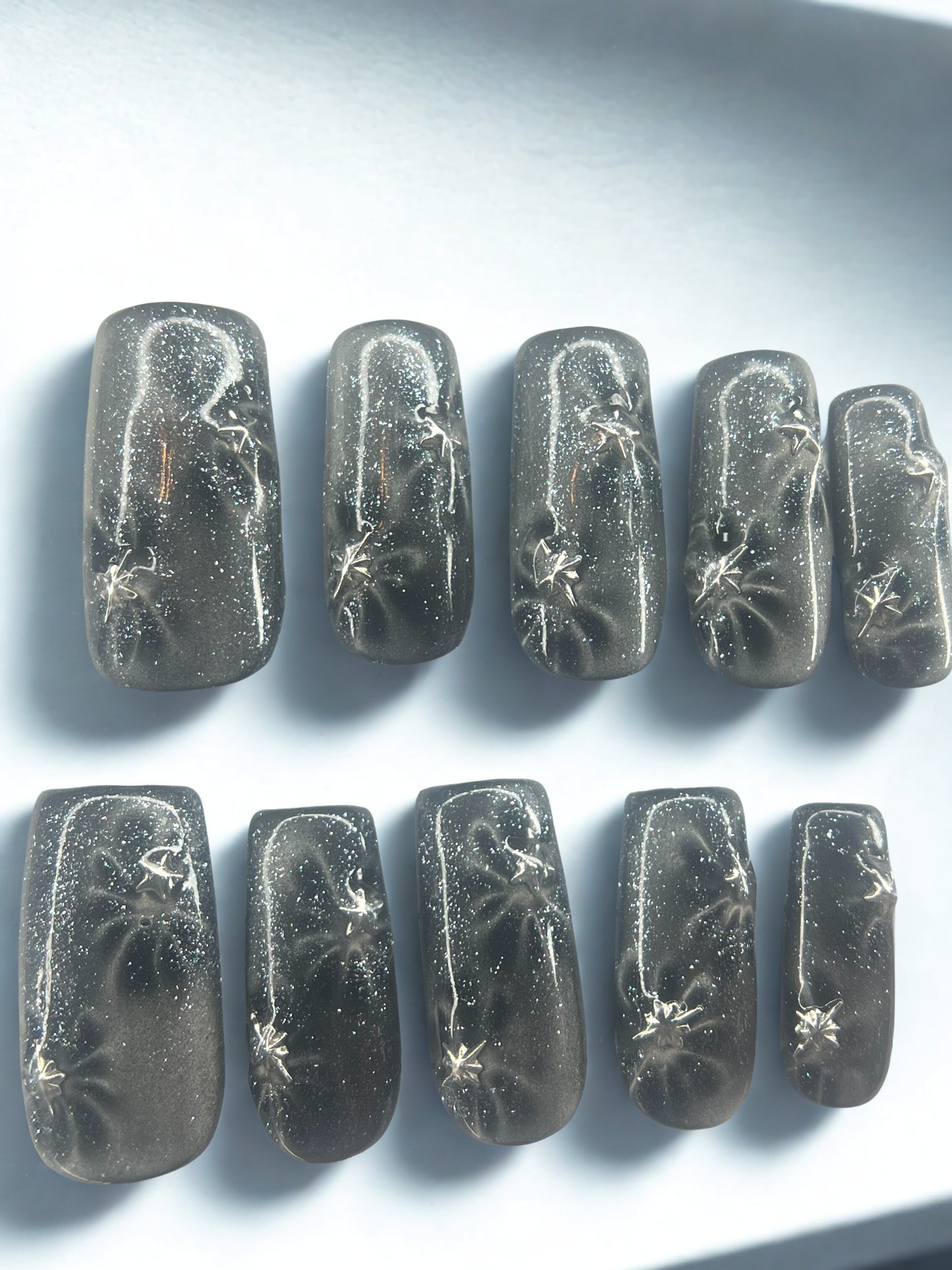 Flowers in Space Press-On Nails | Black Glass Cats Eye Floral Magnetic Star Charms