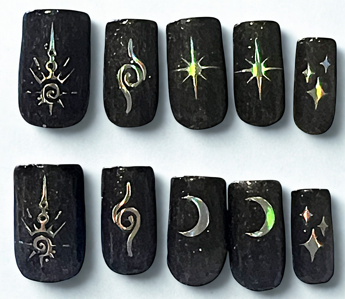 Obsidian Sky Nails | Black Velvet Cat-Eye & Holo Celestial Art