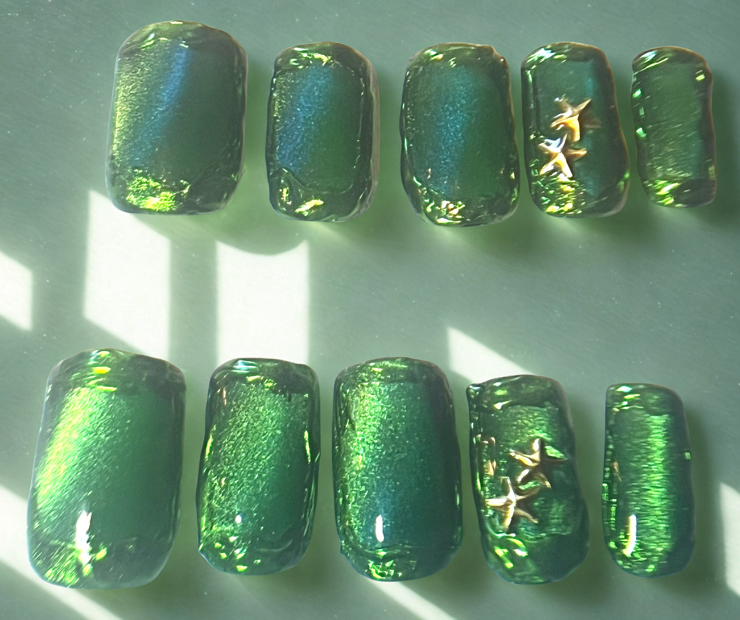 Emerald Abyss Press-On Nails | Green Jelly Cat Eye & Gold Chrome