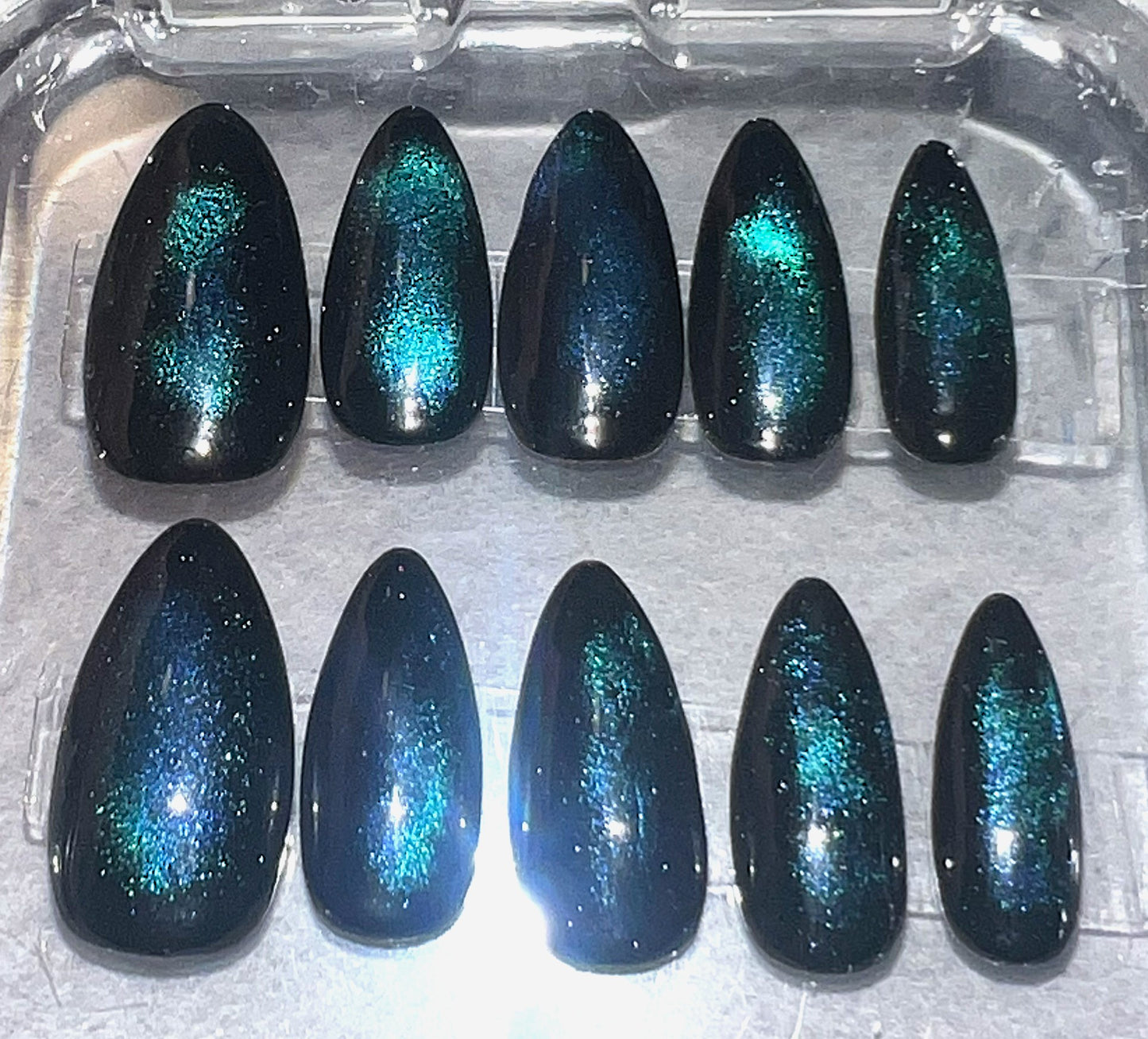 Cosmic Bloom Nails | Teal Velvet Cat-Eye & Black Blooming Aura