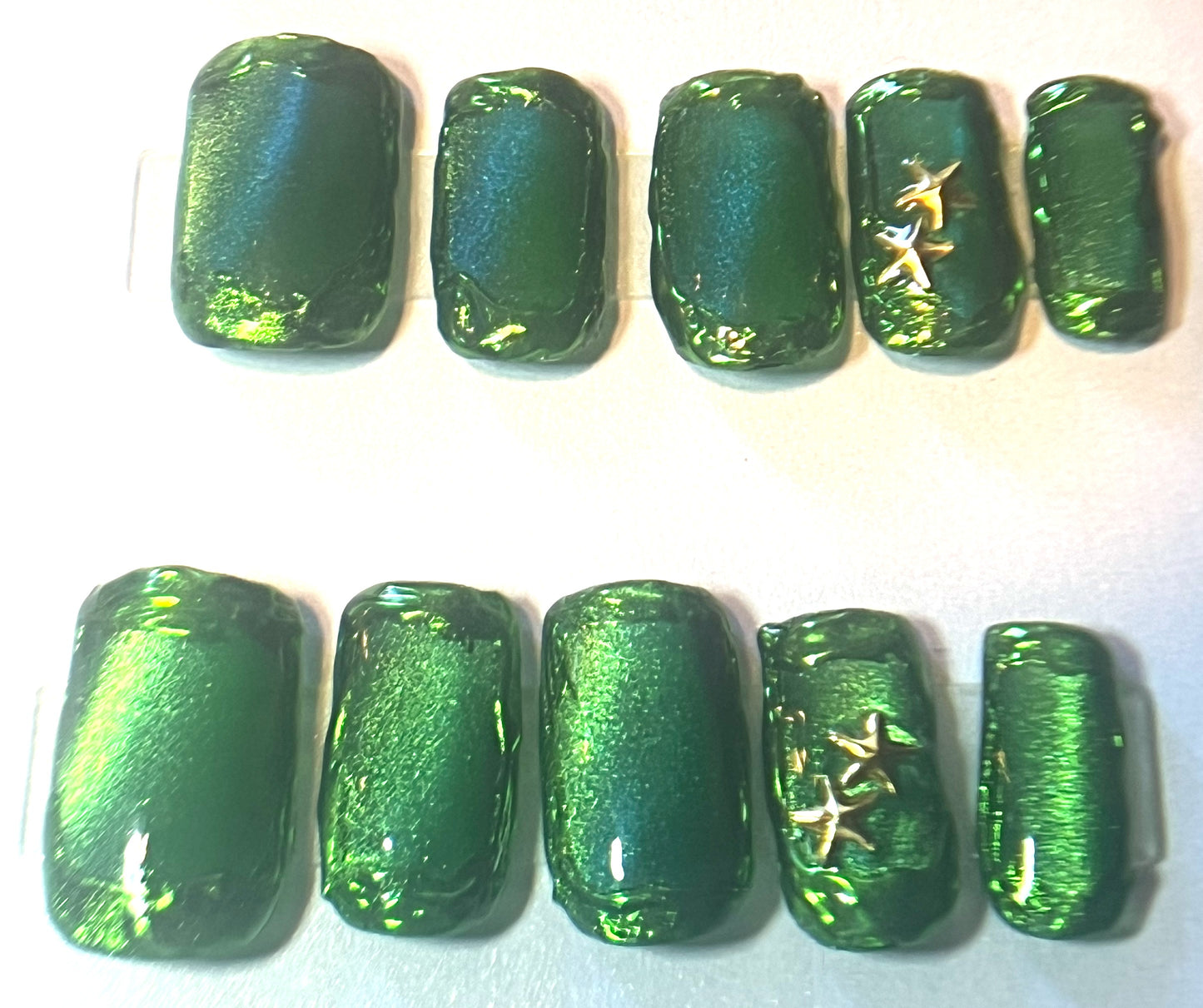 Emerald Abyss Press-On Nails | Green Jelly Cat Eye & Gold Chrome