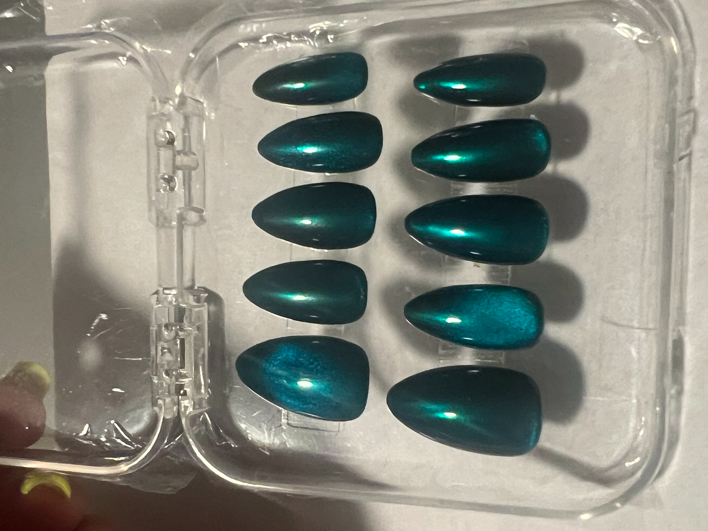 Celestial Emerald Nails | Triple-Layered Mermaid Chrome & Glass Cat-Eye