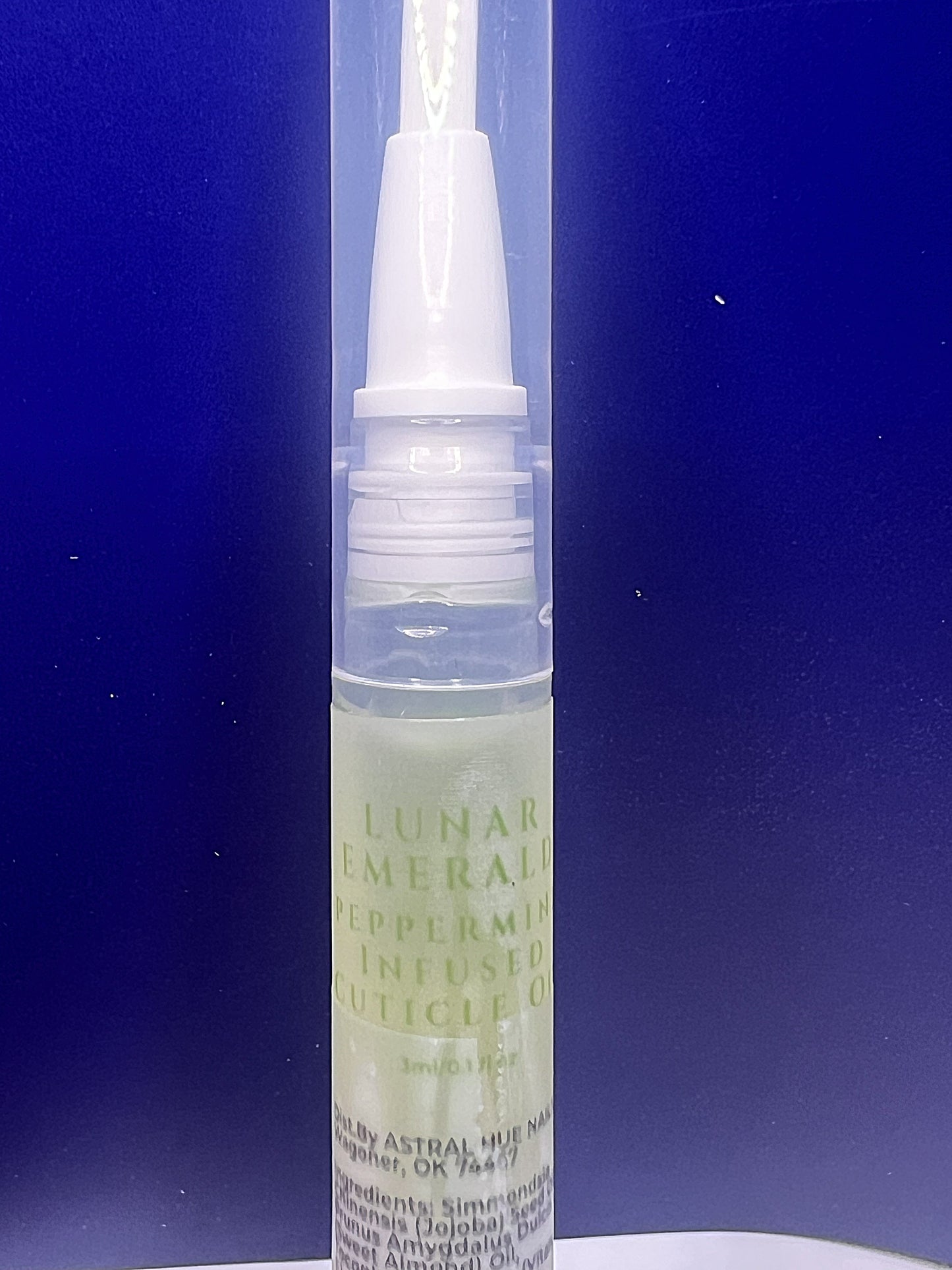 Lunar Emerald Refreshing Peppermint Scented Cuticle Oil Pen Jojoba Aftercare