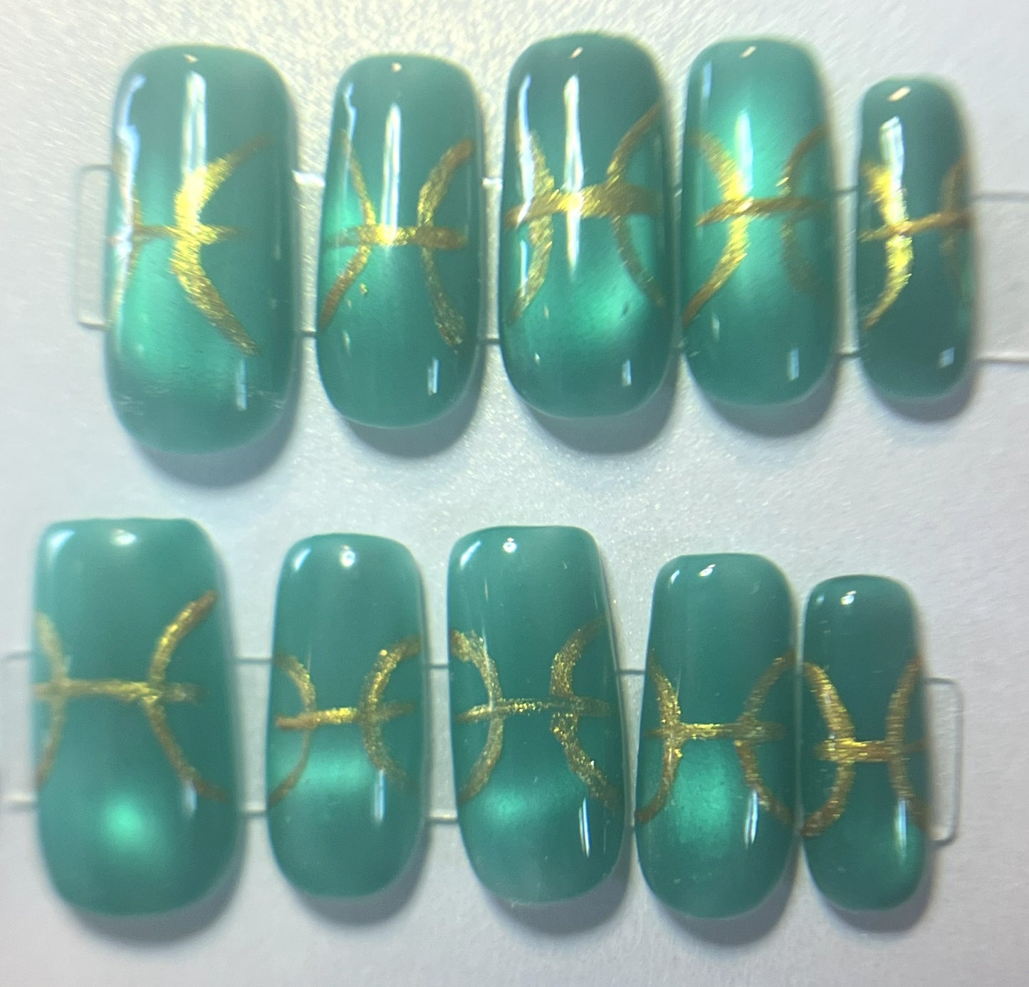 Mesmerizing Pisces Nails | Teal Jelly Cat Eye & Hand-Painted Gold
