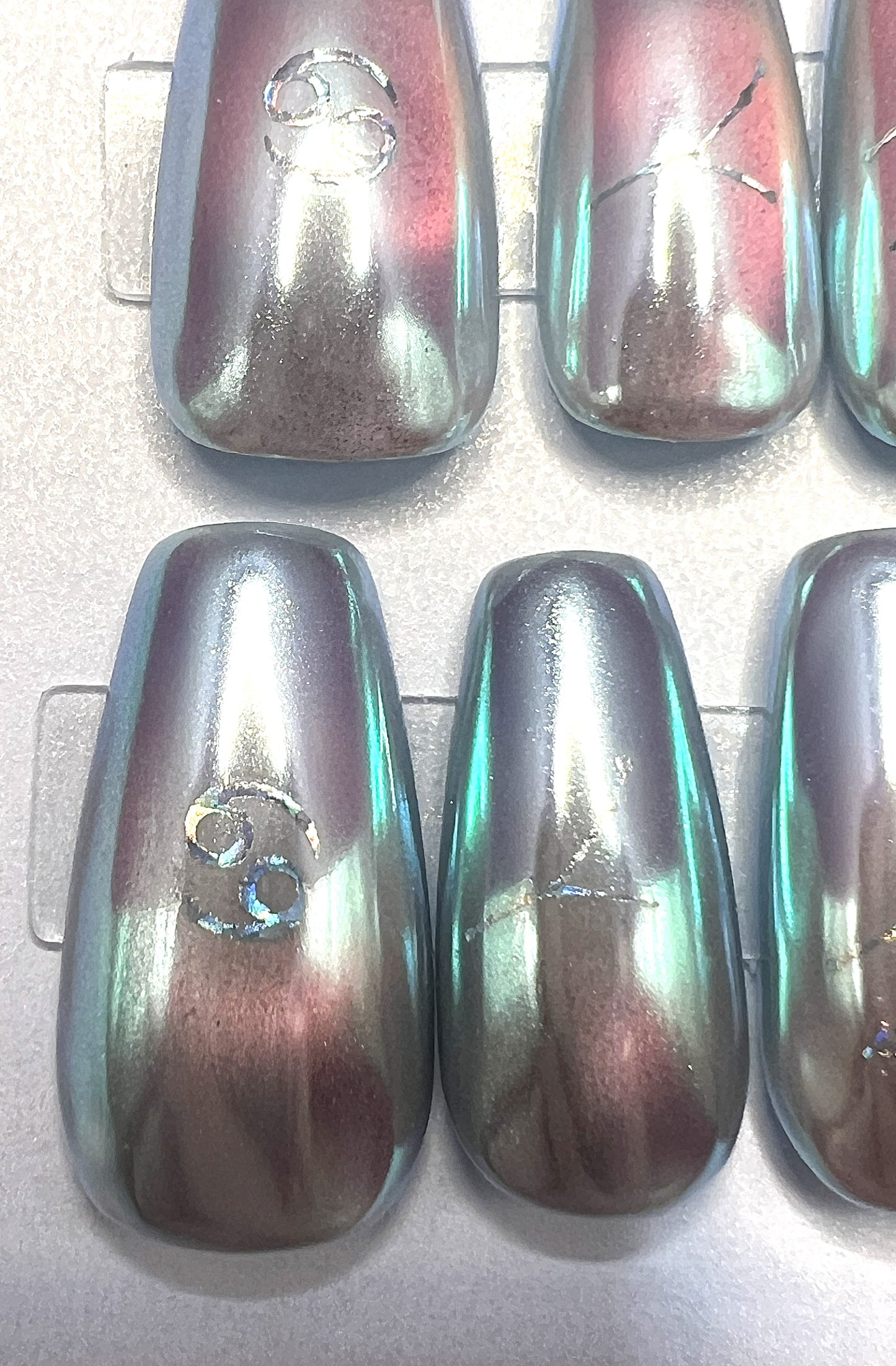 Cancer Zodiac Press On Nails Mermaid Pearl Chrome False Nails, Silver Holographic Astrology Cat Eye Nails, Custom Fake Nails