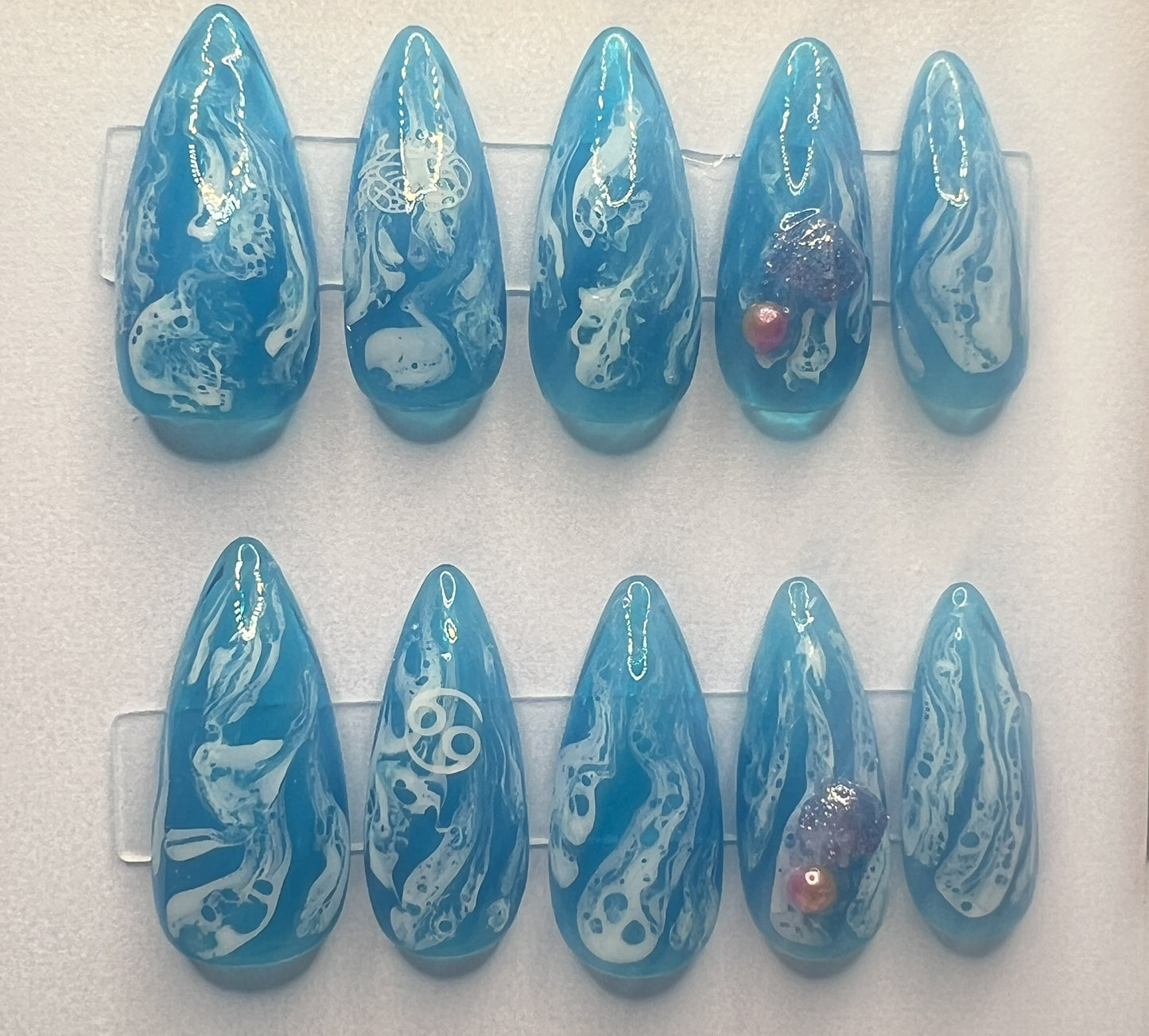 Cancer Zodiac Press On Nails 3D Shell Ocean Wave False Nails, Cerulean Blue Jelly Gel Nails, Custom Beach Pearl Fake Nails