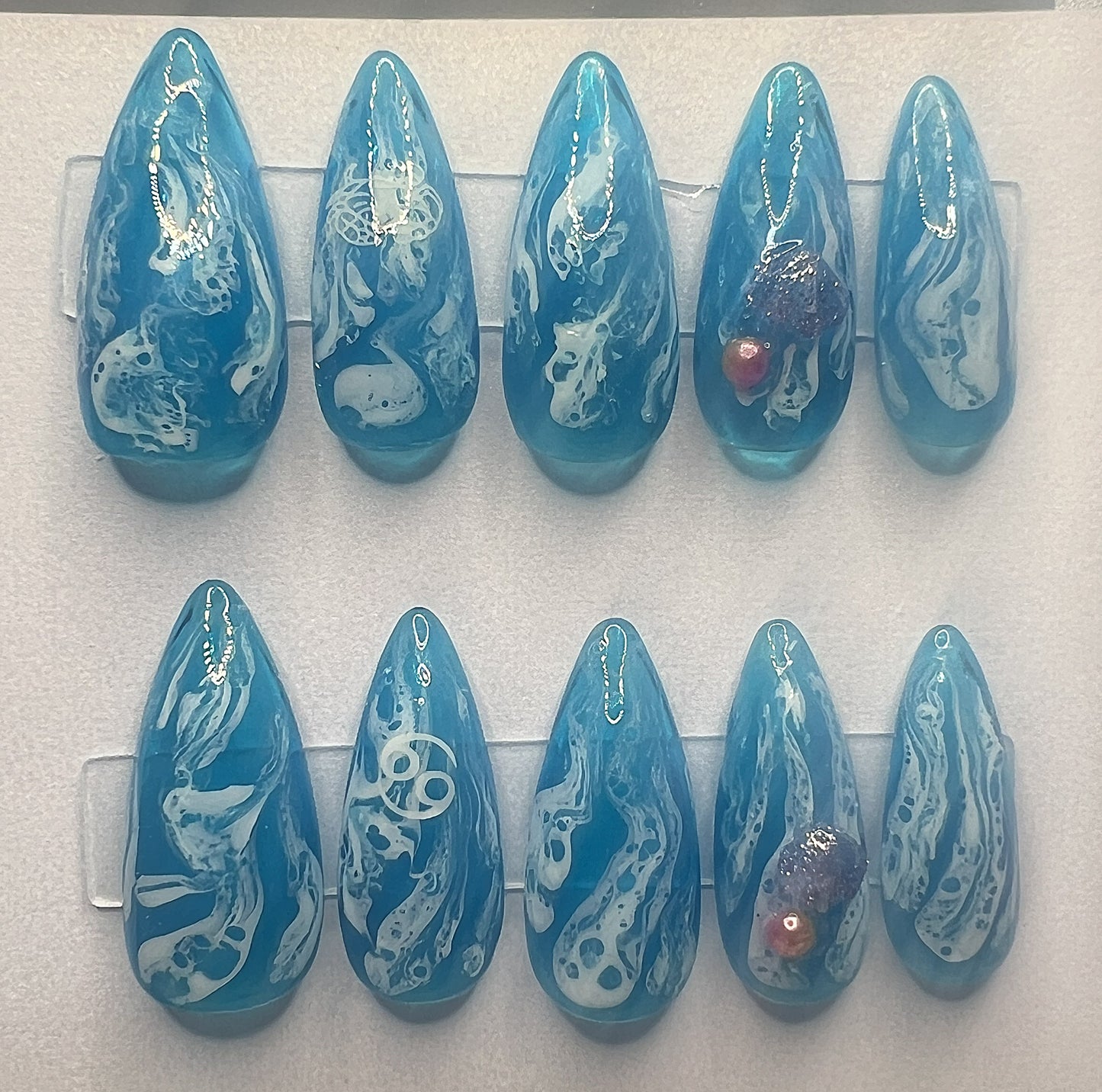 Cancer Zodiac Press On Nails 3D Shell Ocean Wave False Nails, Cerulean Blue Jelly Gel Nails, Custom Beach Pearl Fake Nails
