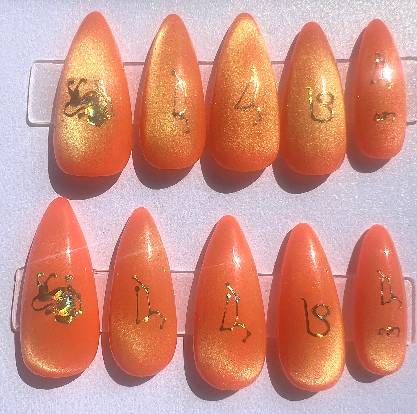 Solar Lioness Leo Zodiac Press On Nails Neon Orange Yellow Cat Eye False Nails, Gold Holographic Astrology Constellation Gel Nails