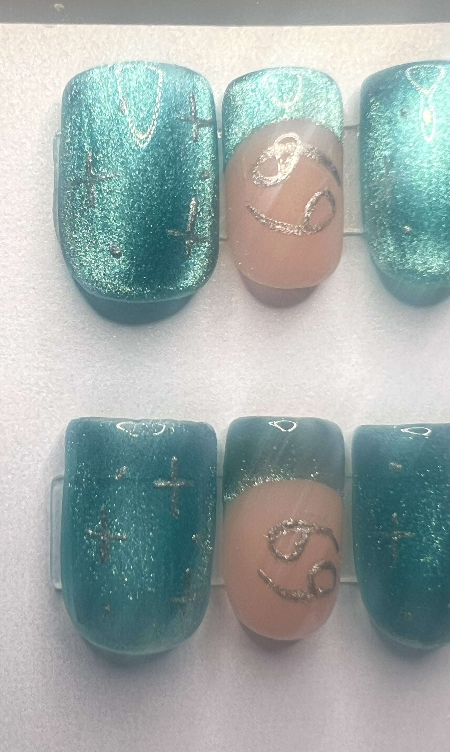 Cancer Zodiac Press On Nails Teal Cat Eye Velvet False Nails, Mismatched French Tip Astrology Nails, Hand Painted Fake Nails