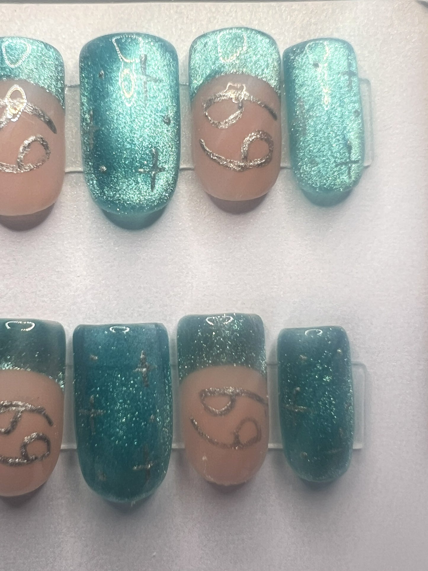 Cancer Zodiac Press On Nails Teal Cat Eye Velvet False Nails, Mismatched French Tip Astrology Nails, Hand Painted Fake Nails