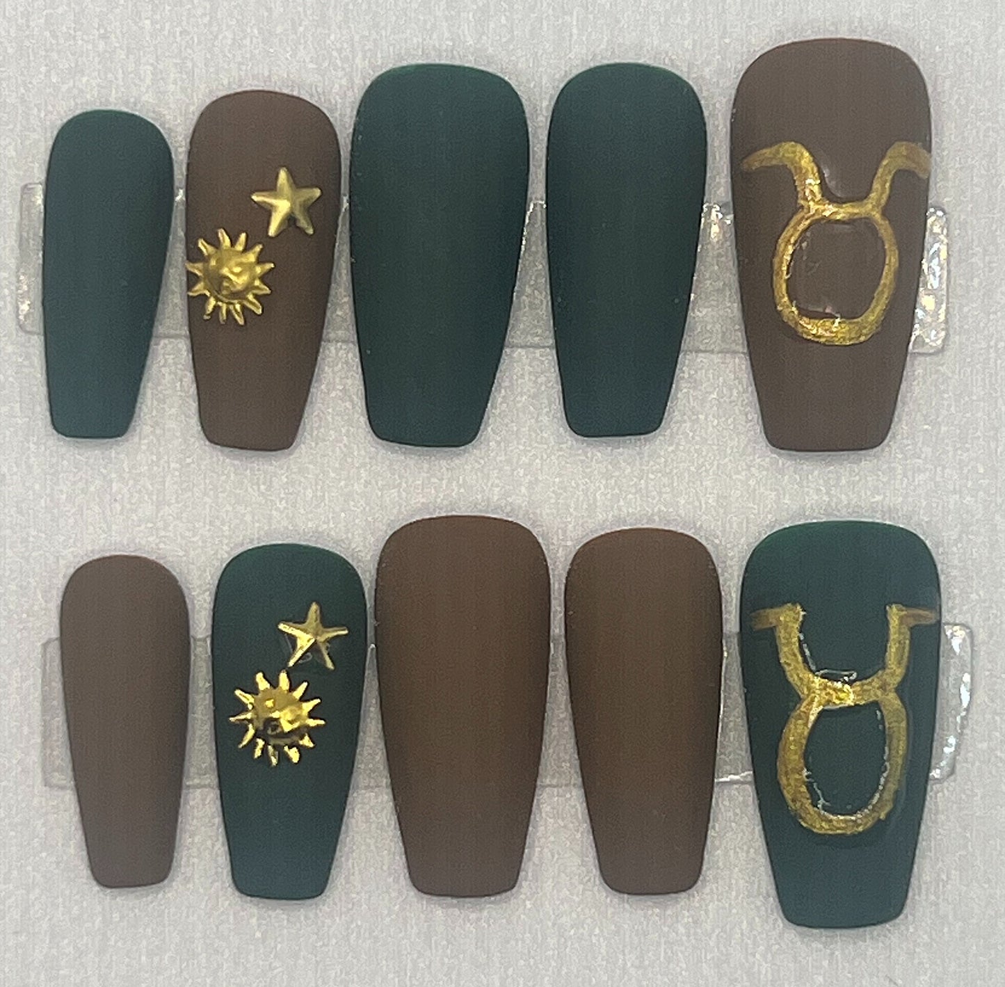 Hand-painted Taurus Press on Nails | Mismatched Brown Green Gold Star | Taurus @ Twilight
