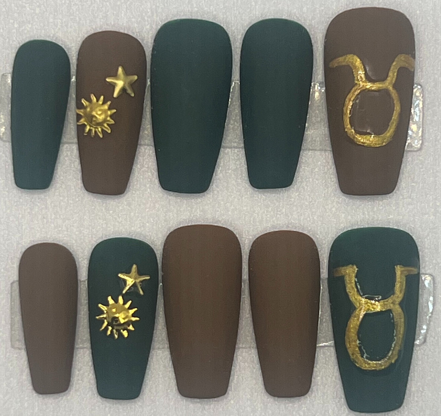 Hand-painted Taurus Press on Nails | Mismatched Brown Green Gold Star | Taurus @ Twilight