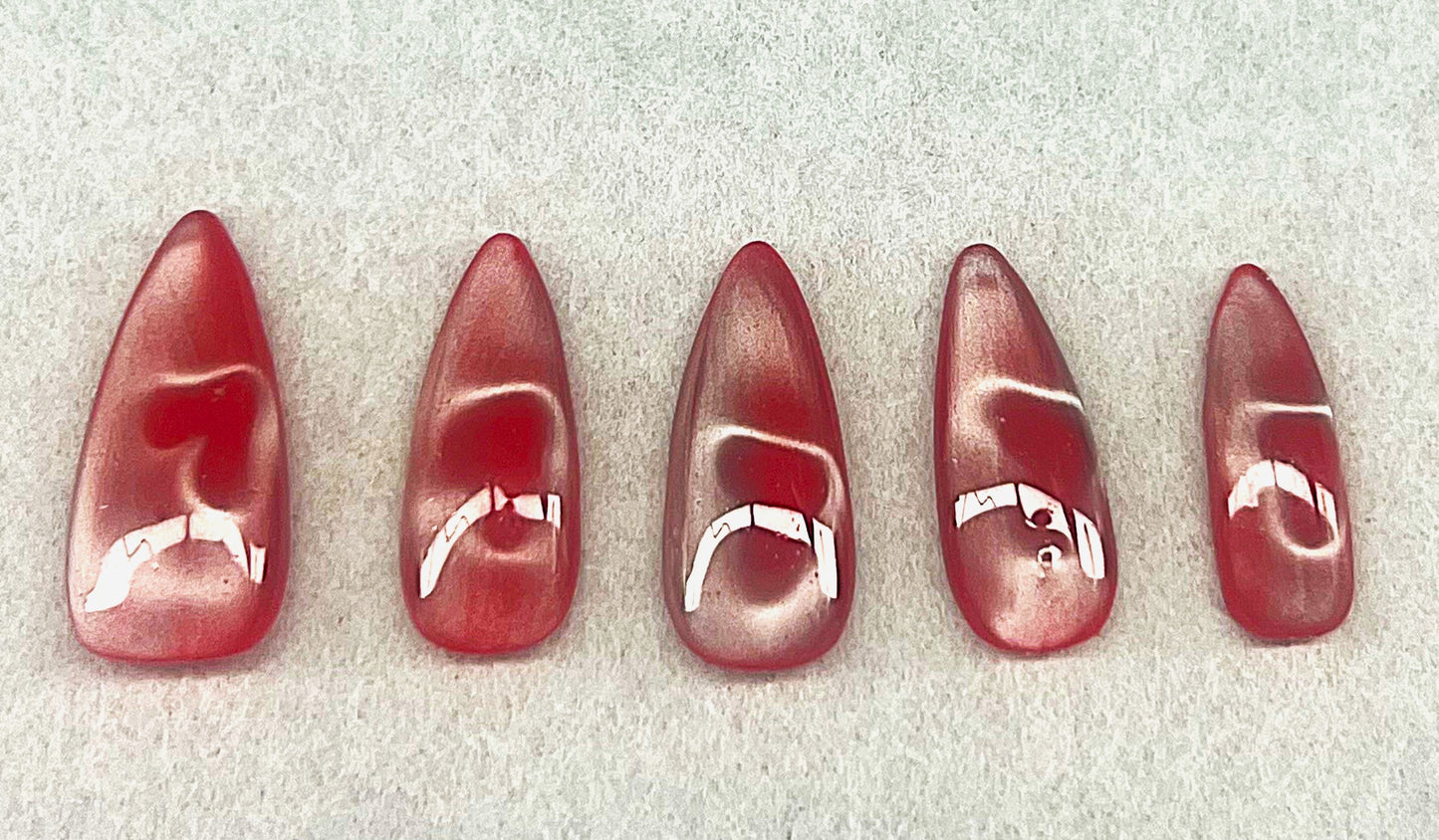 The Floating Heart Shimmer ❤️‍🔥 Velvet Heartbeat Glass Cat-Eye