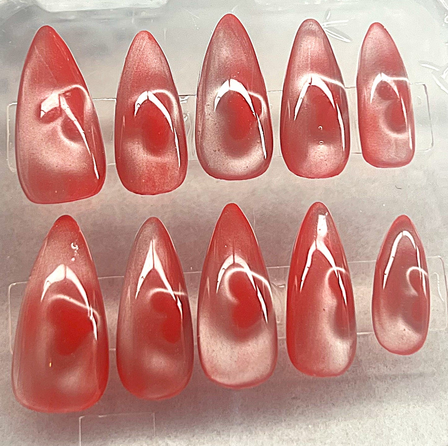 The Floating Heart Shimmer ❤️‍🔥 Velvet Heartbeat Glass Cat-Eye